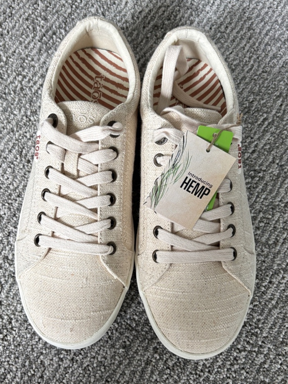 Taos Footwear Cream Canvas Lace-Up Sneakers